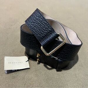 Burberry Rosendale Black Leather Belt Gold Buckle Womens 40